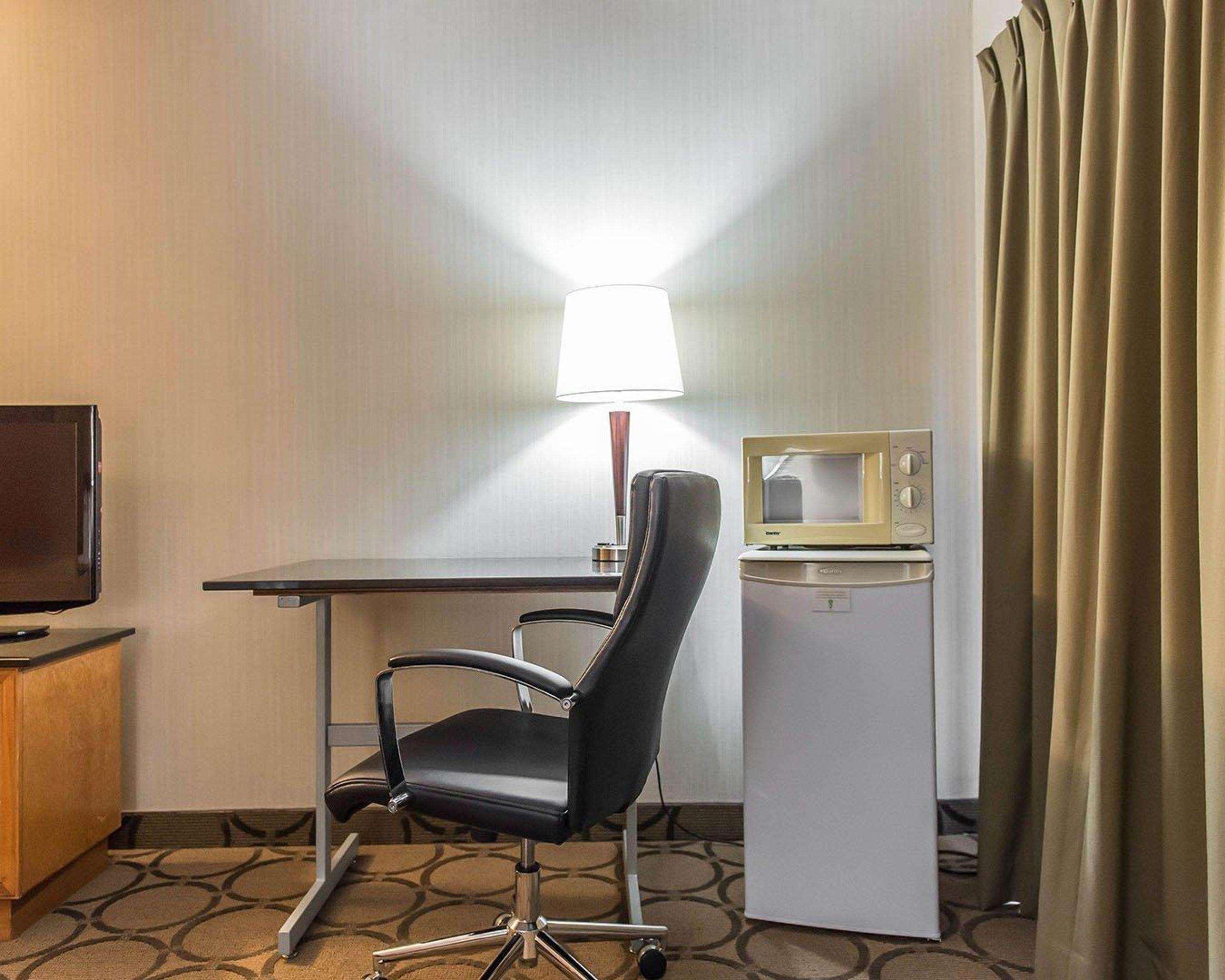 Comfort Inn Pembroke Buitenkant foto